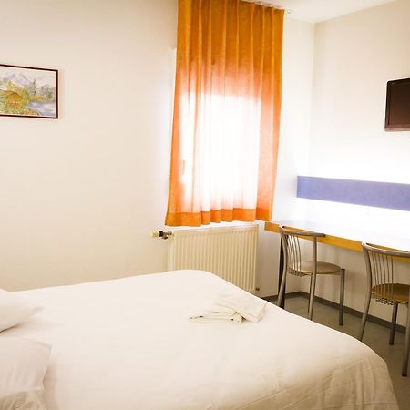 Hotel Vallee Bleue Montalieu-Vercieu Exteriér fotografie