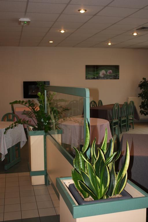 Hotel Vallee Bleue Montalieu-Vercieu Exteriér fotografie