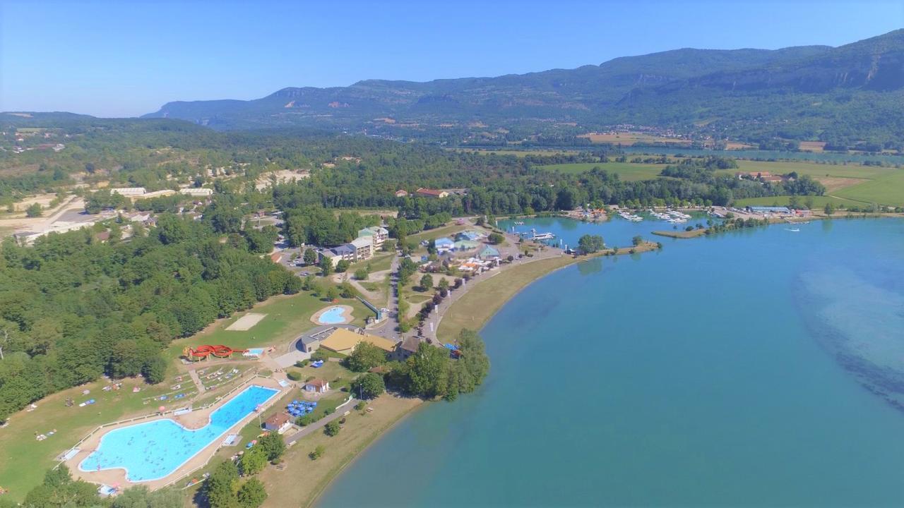 Hotel Vallee Bleue Montalieu-Vercieu Exteriér fotografie